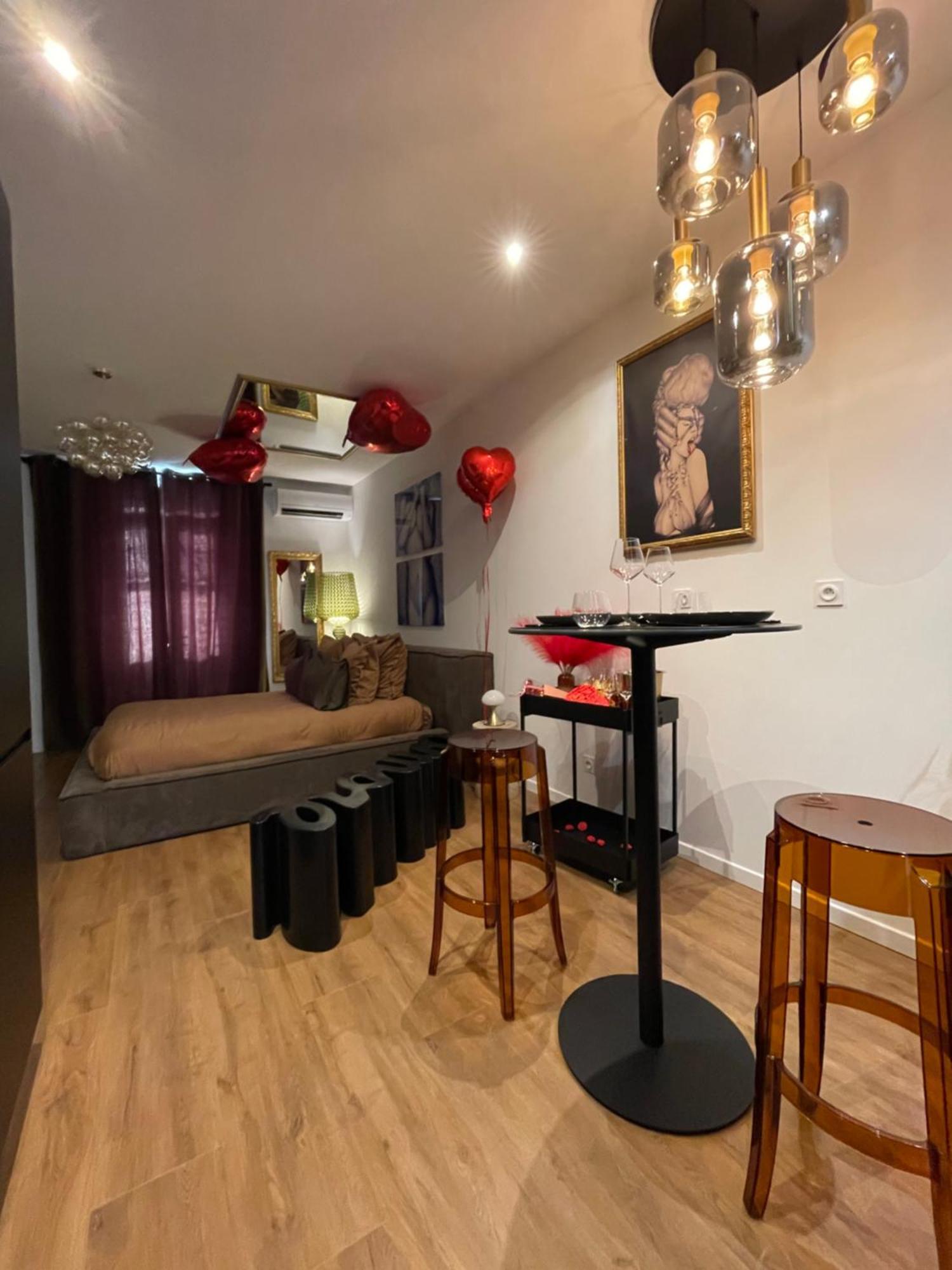 Love Room Casa Amore Prades  Bagian luar foto