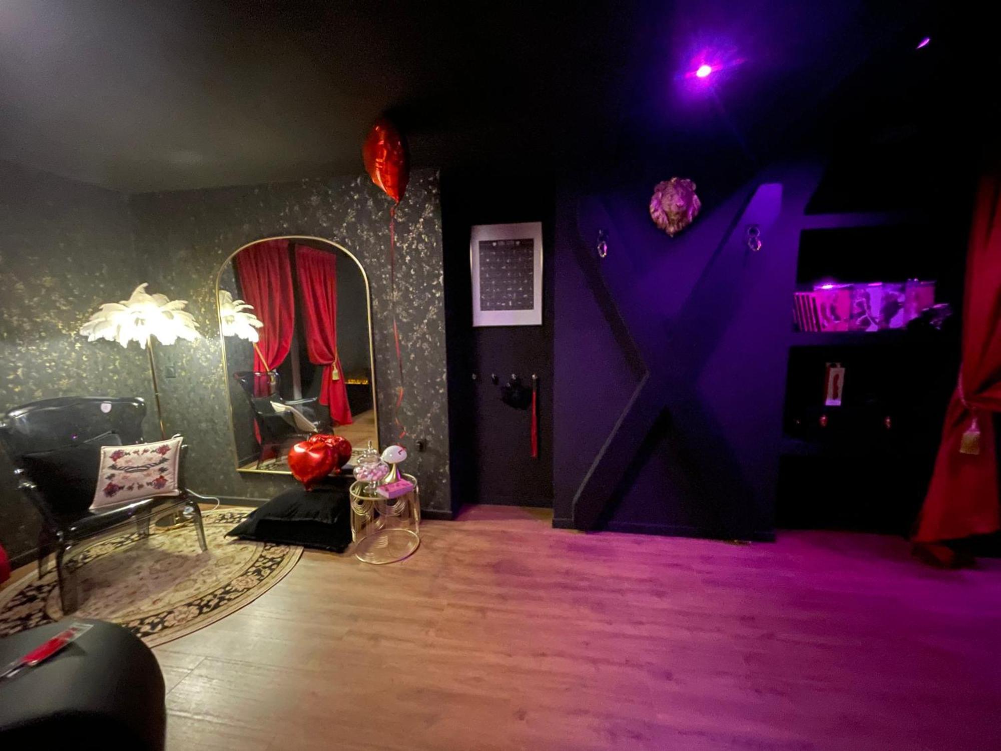 Love Room Casa Amore Prades  Bagian luar foto