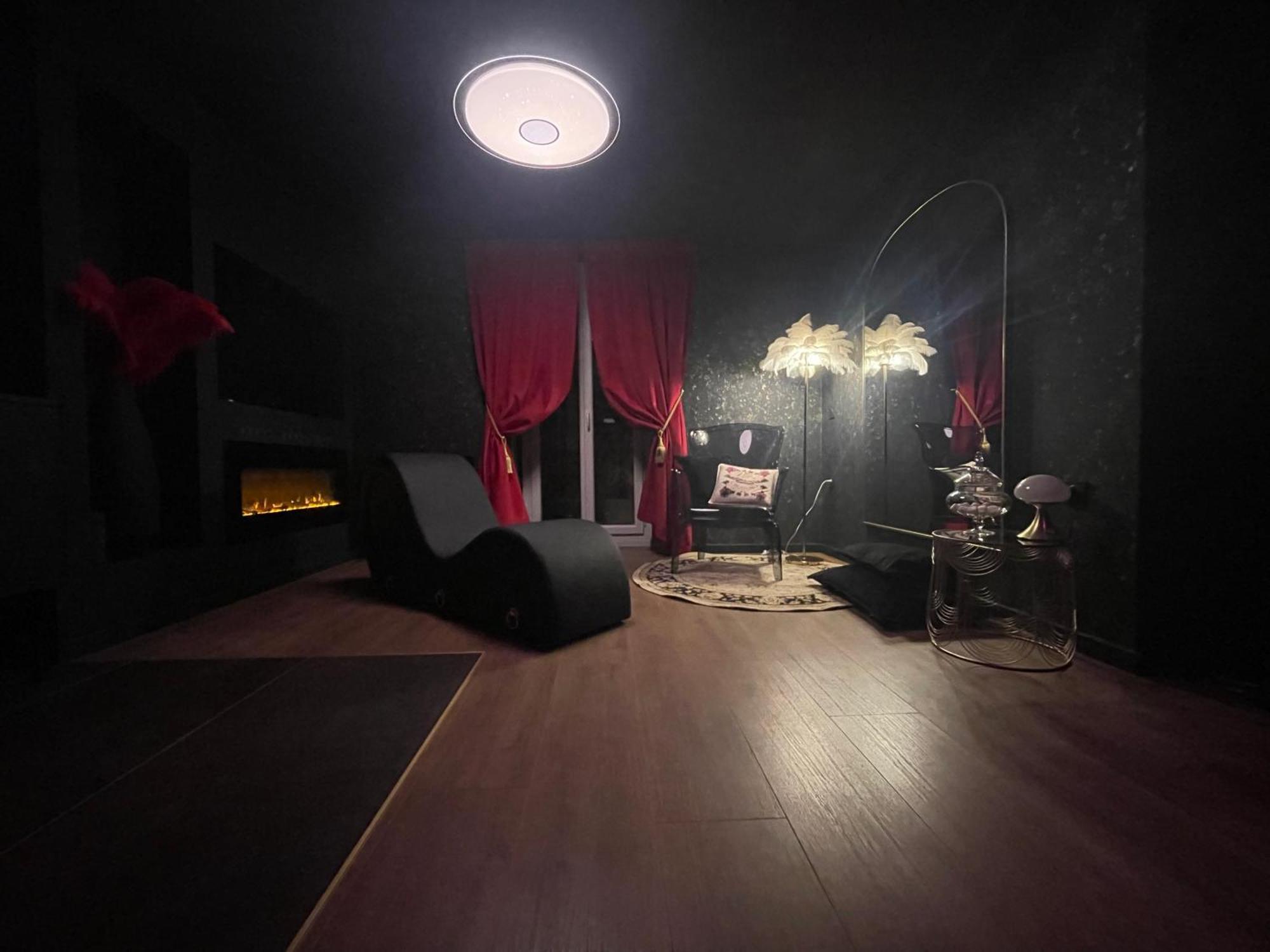 Love Room Casa Amore Prades  Bagian luar foto